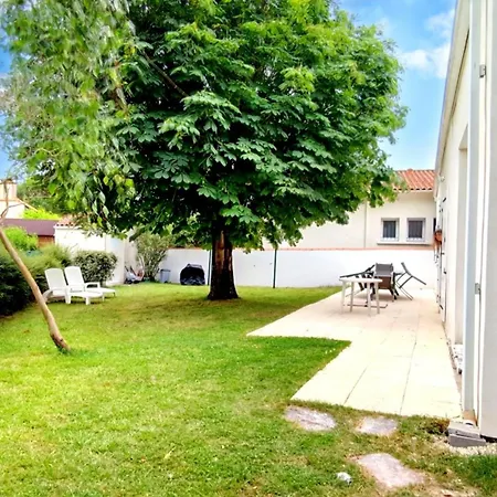 Semesterbostad Sous Le Marronnier - Maison Pour 4 Avec Jardin Royan