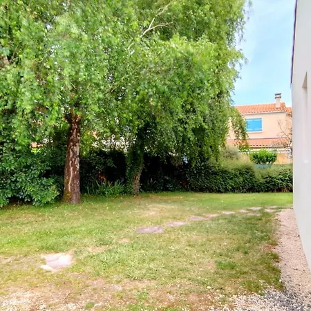 Sous Le Marronnier - Maison Pour 4 Avec Jardin 로양