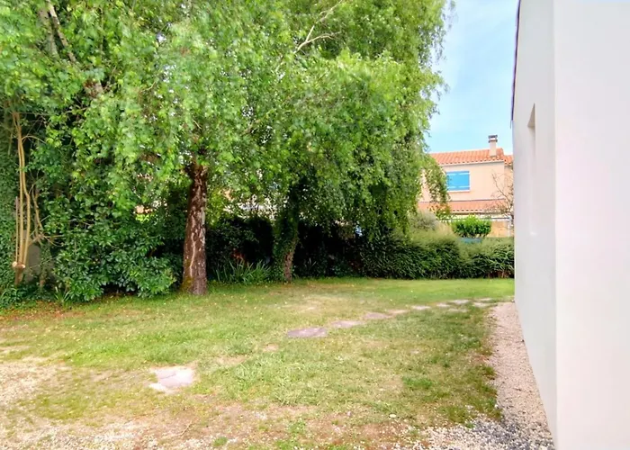 Sous Le Marronnier - Maison Pour 4 Avec Jardin Ρουαγιάν